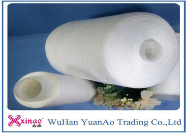 China 60/2 Ruwe Witte Heldere Twee voor Één Polyestergaren voor Naaiende Draad leverancier