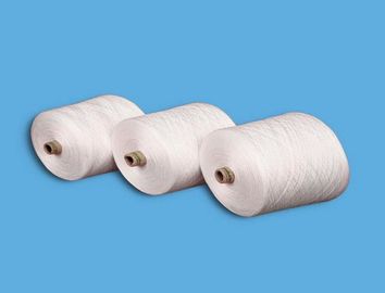 China 100% het ruwe witte milieuvriendelijke maagdelijke kwaliteit gesponnen garen van het polyestergaren leverancier