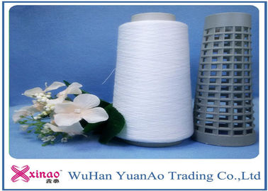 China De ruwe Witte Maagdelijke Gesponnen Naaiende Draad van het Polyestergaren voor Kledingstukken die 30/1 z-DRAAI naaien leverancier
