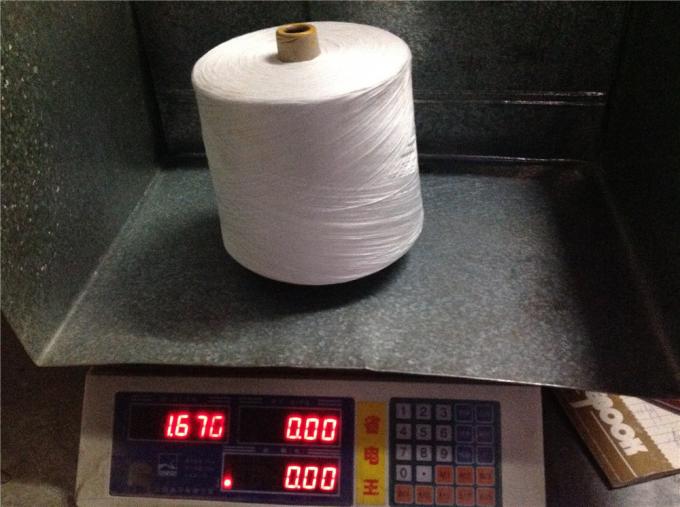1.67kg/Kegeldocument het Type van de Hardnekkigheidsringspun van het Polyestergaren Hoge Kern Gesponnen Draad